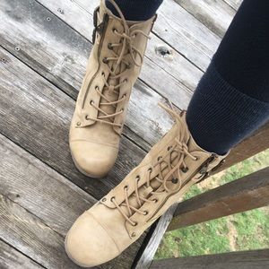 🌟 GUESS BOOTS 🌟